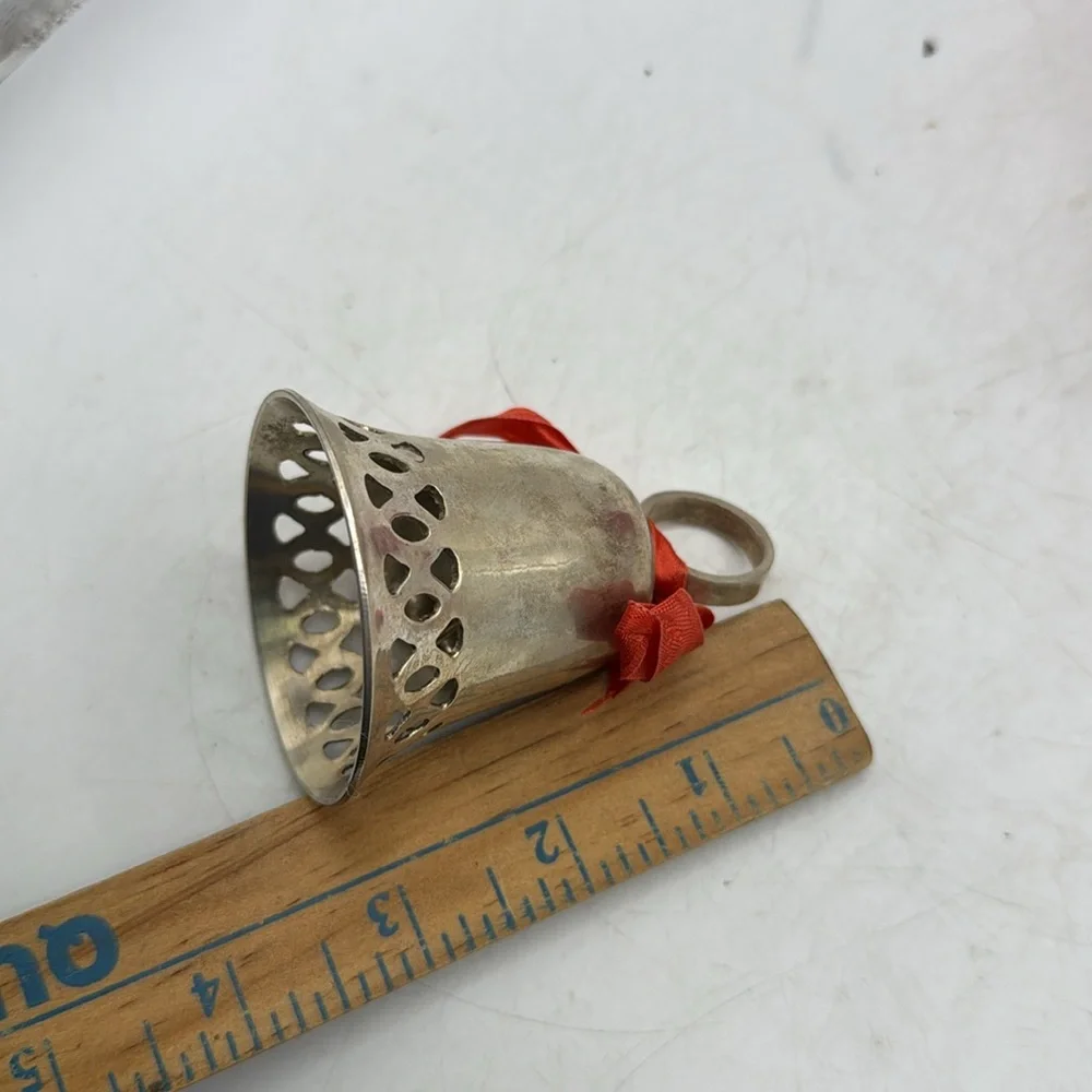 Vintage International Silver Co Silverplated Engraved Christmas 1994 Bell Decor